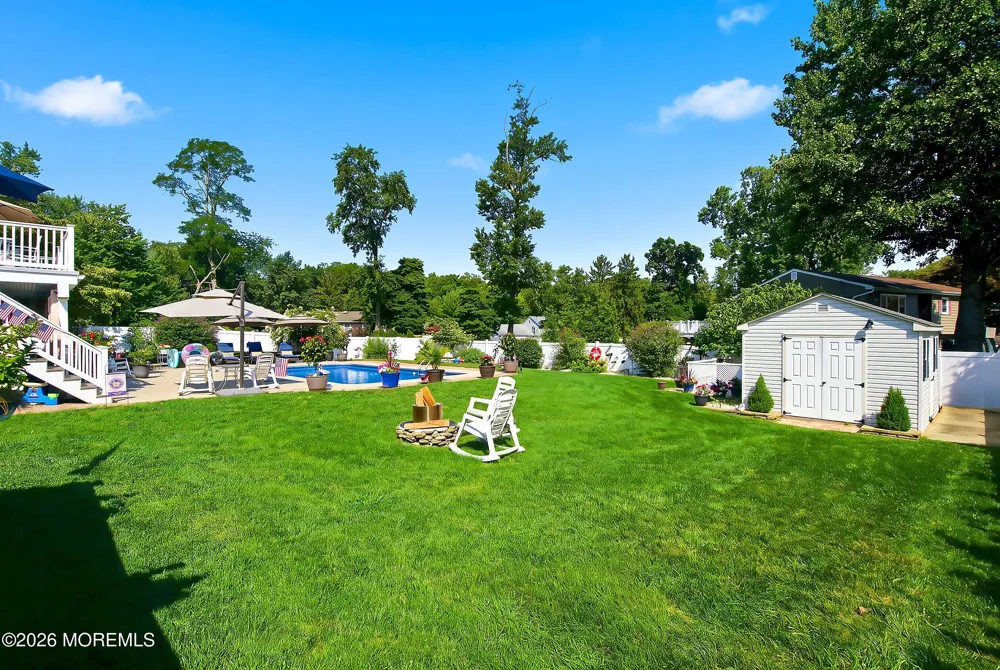 55 Cherry Tree Farm Road Middletown, NJ 07748
