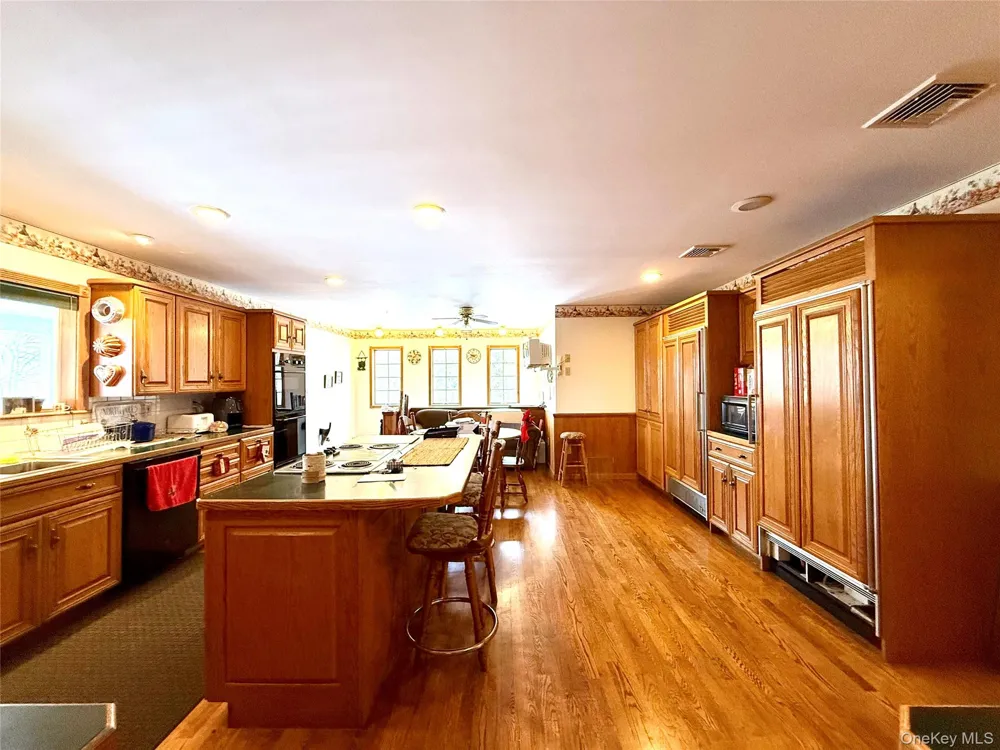 912-918 Hollow Road Clinton Corners, NY 12514