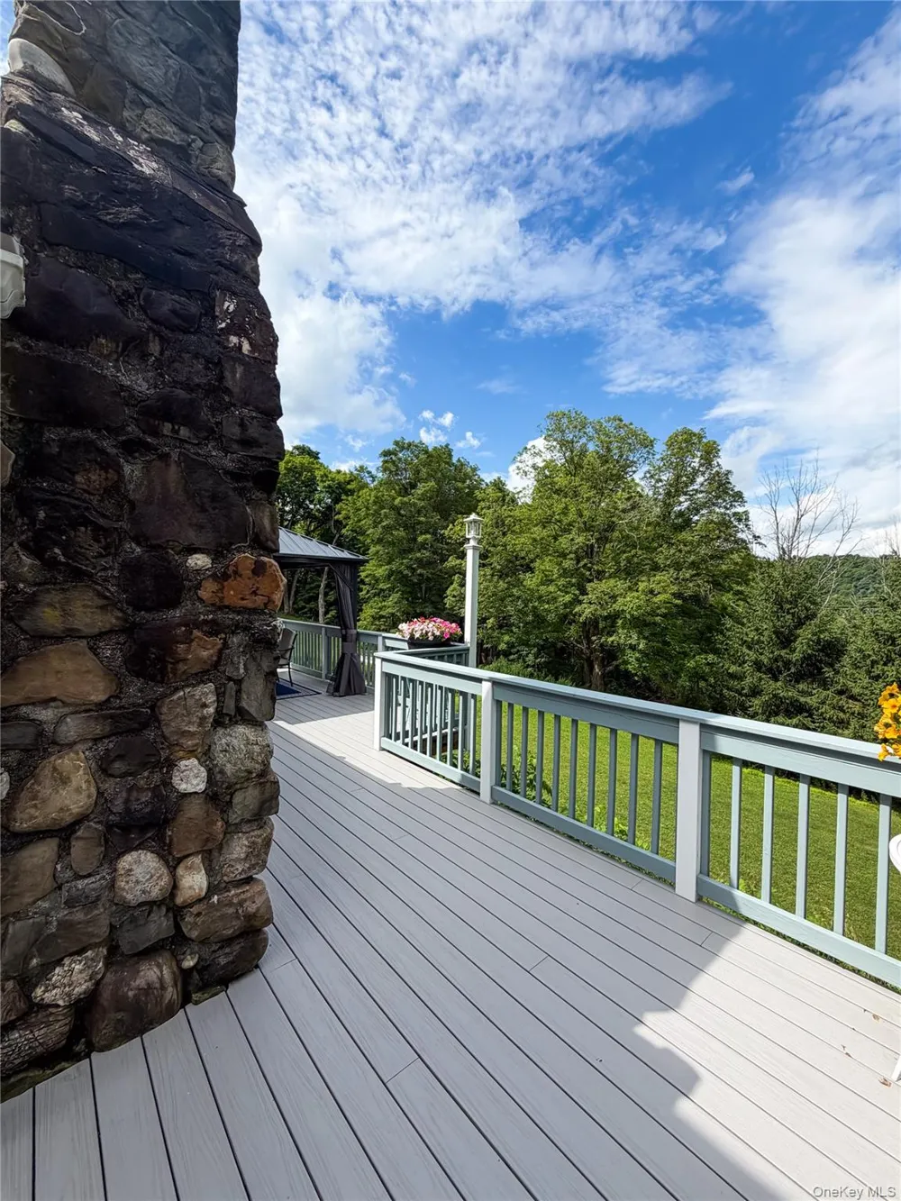 912-918 Hollow Road Clinton Corners, NY 12514