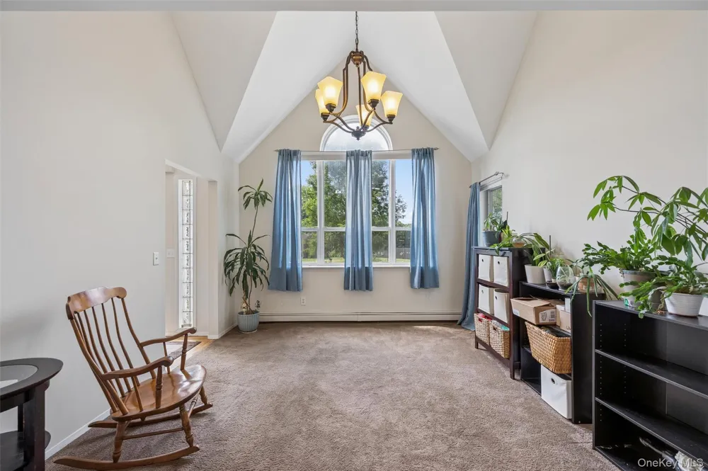 7 Jarvis Lane Center Moriches, NY 11934