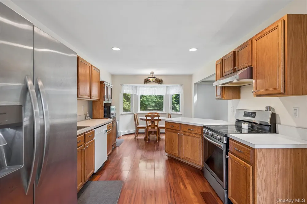 7 Jarvis Lane Center Moriches, NY 11934