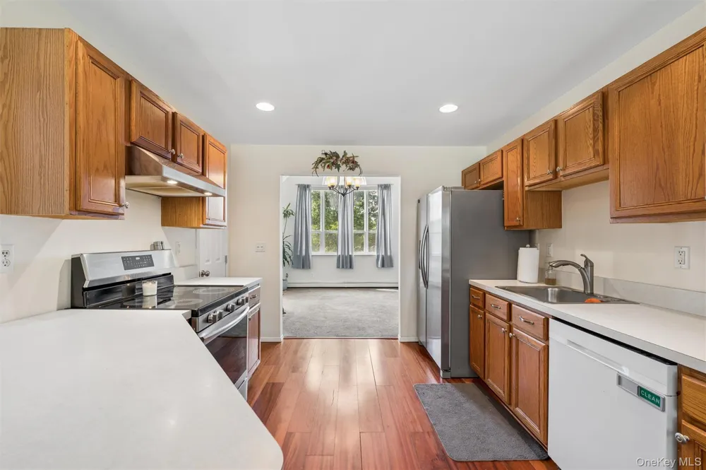 7 Jarvis Lane Center Moriches, NY 11934