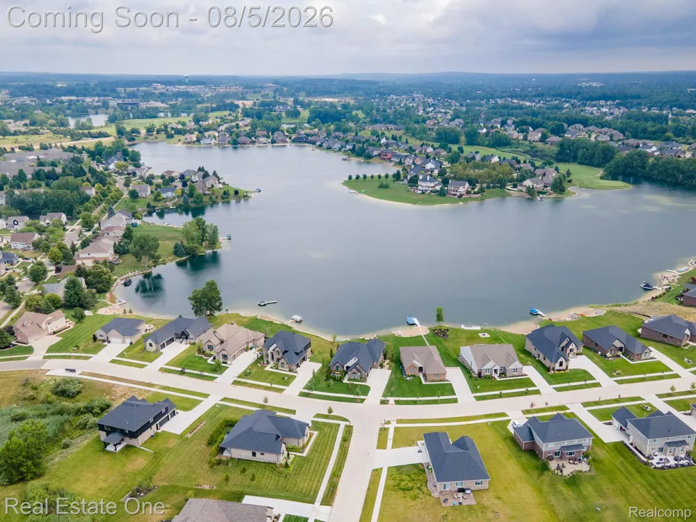 850 Marlayna Drive Oxford Charter Township, MI 48371
