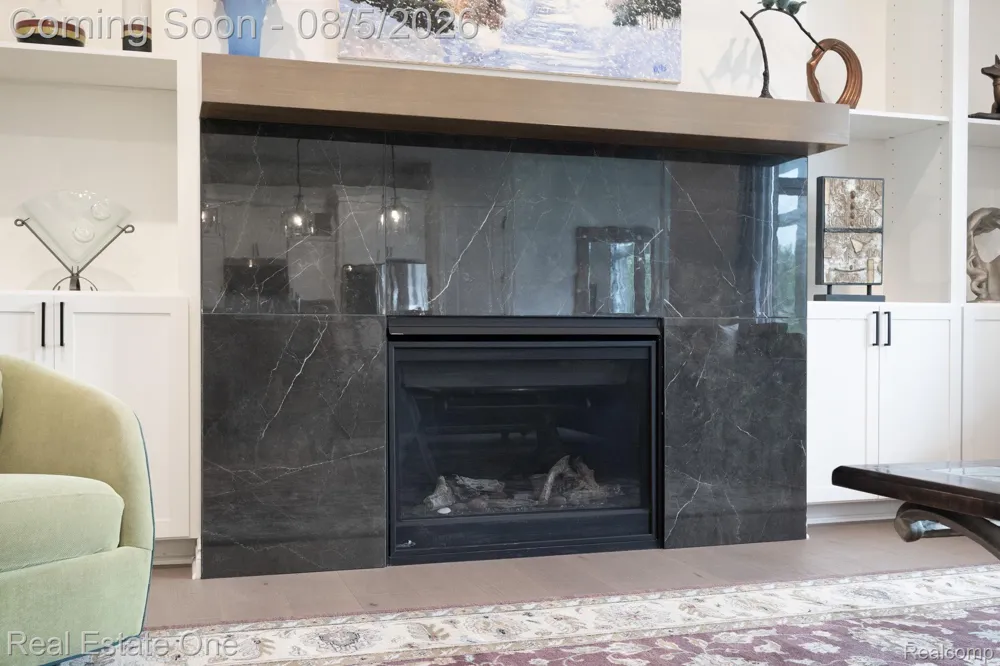 850 Marlayna Drive Oxford Charter Township, MI 48371