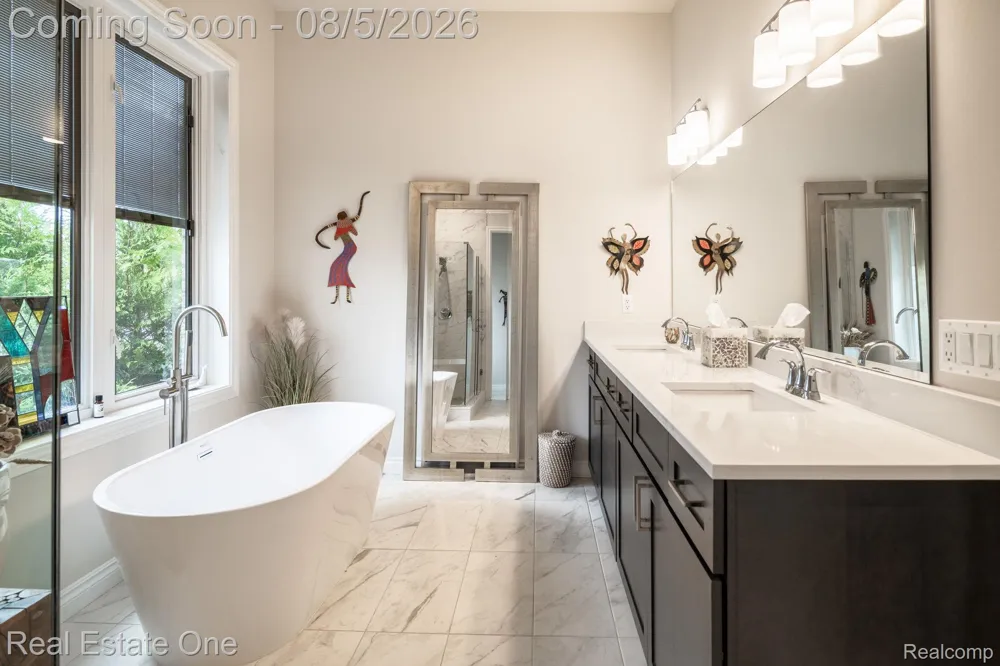 850 Marlayna Drive Oxford Charter Township, MI 48371