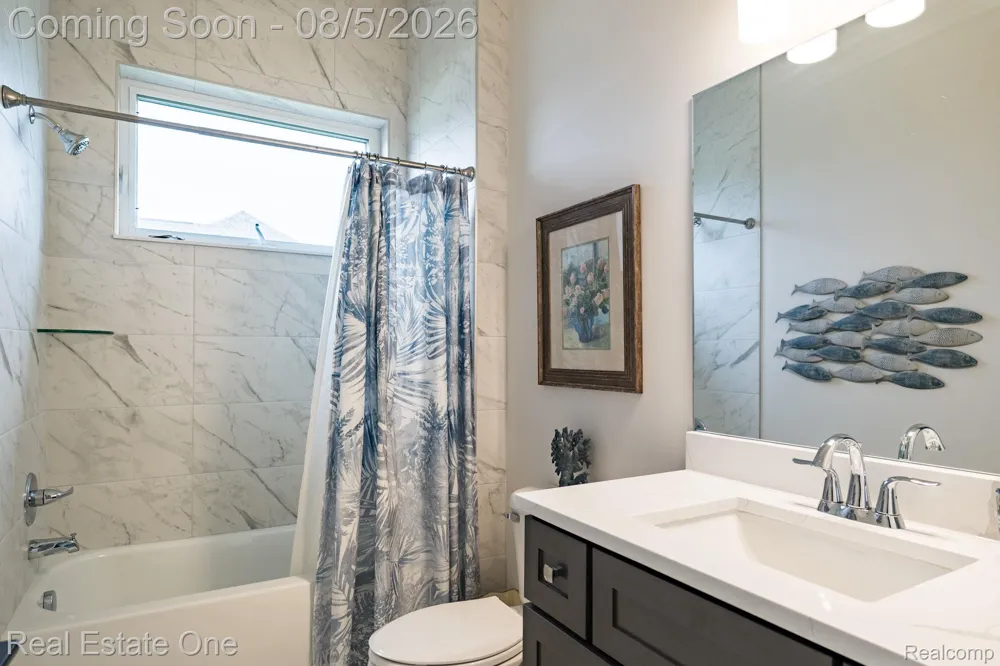 850 Marlayna Drive Oxford Charter Township, MI 48371