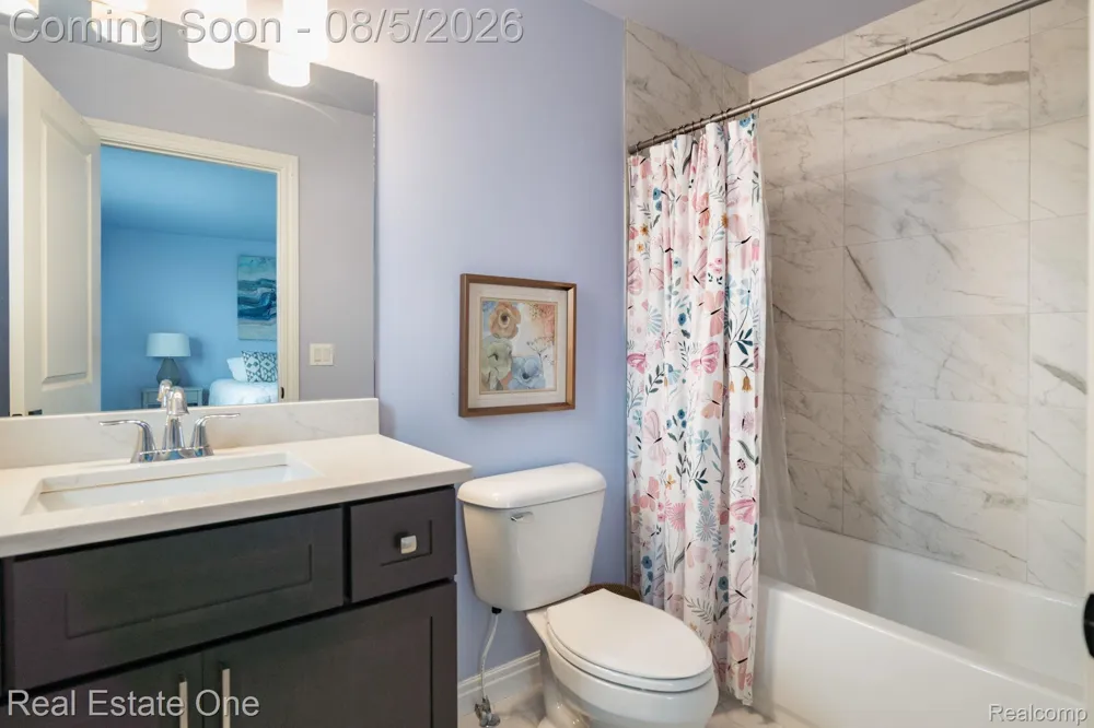 850 Marlayna Drive Oxford Charter Township, MI 48371