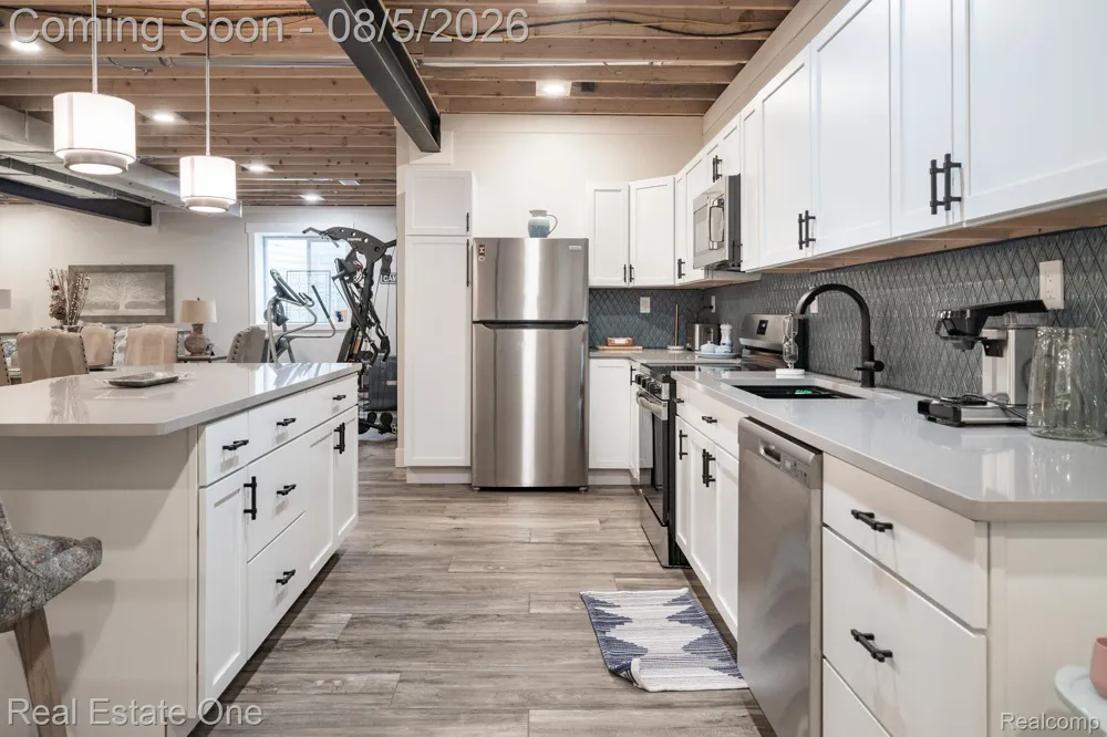 850 Marlayna Drive Oxford Charter Township, MI 48371