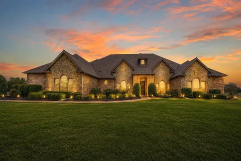1406 Artesia Lane
