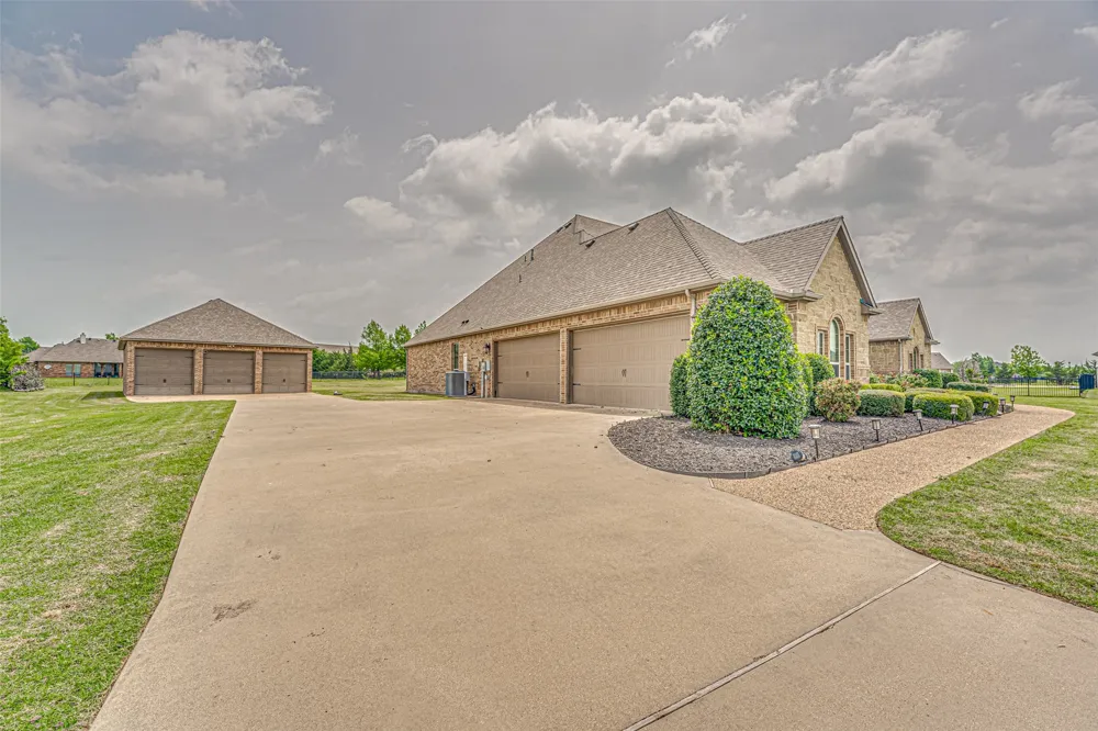 1406 Artesia Lane McLendon Chisholm, TX 75032