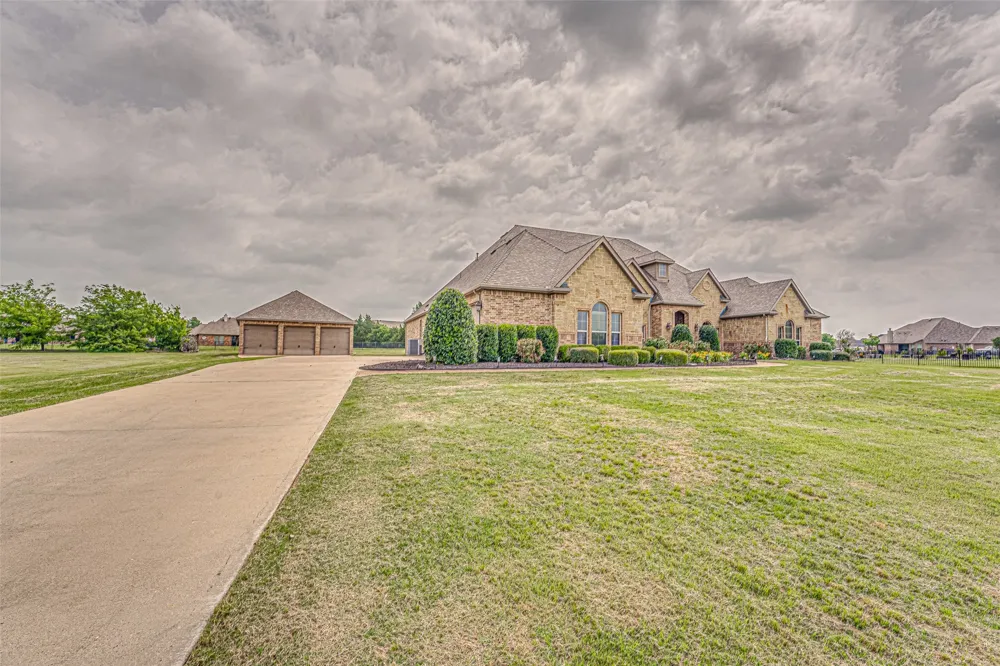 1406 Artesia Lane McLendon Chisholm, TX 75032