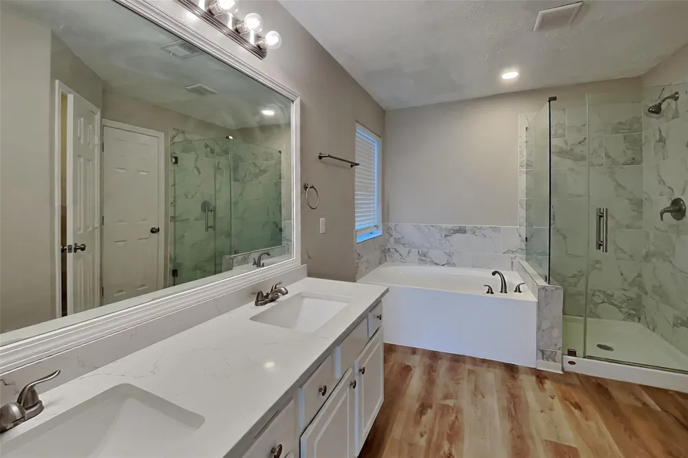 22076 Knights Cove Drive Kingwood, TX 77339