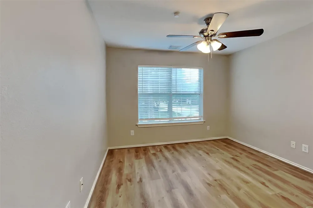 22076 Knights Cove Drive Kingwood, TX 77339