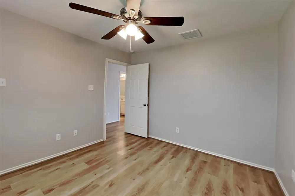 22076 Knights Cove Drive Kingwood, TX 77339