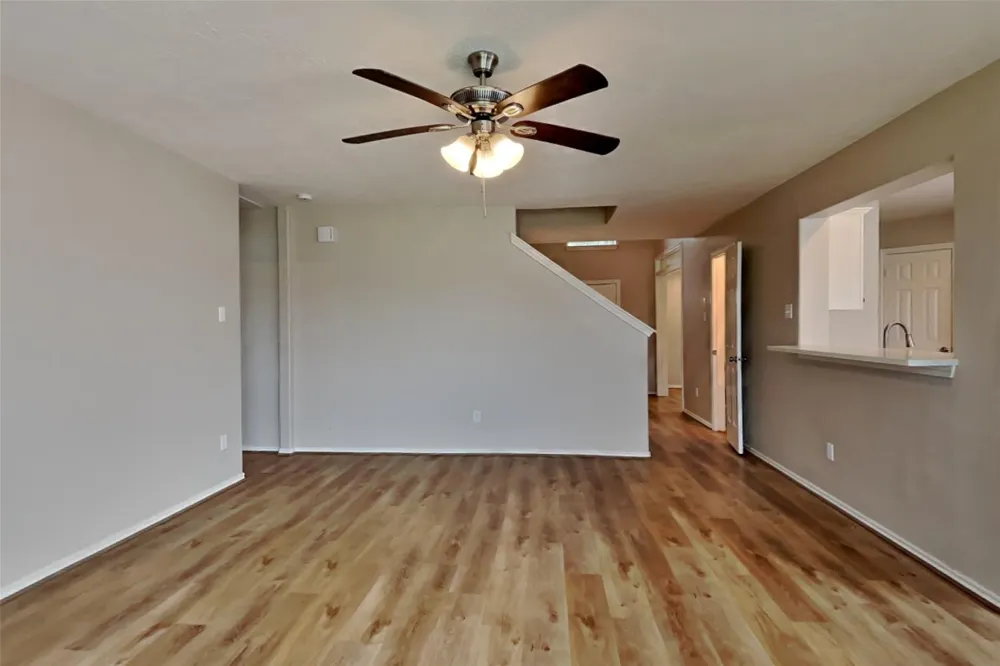 22076 Knights Cove Drive Kingwood, TX 77339