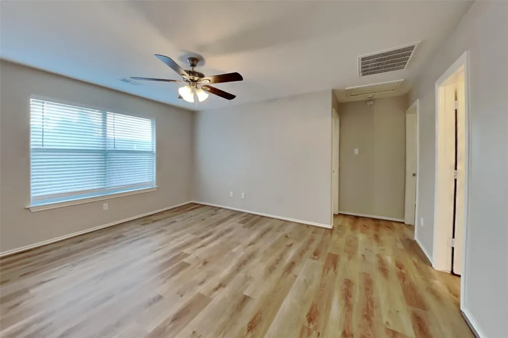 22076 Knights Cove Drive Kingwood, TX 77339