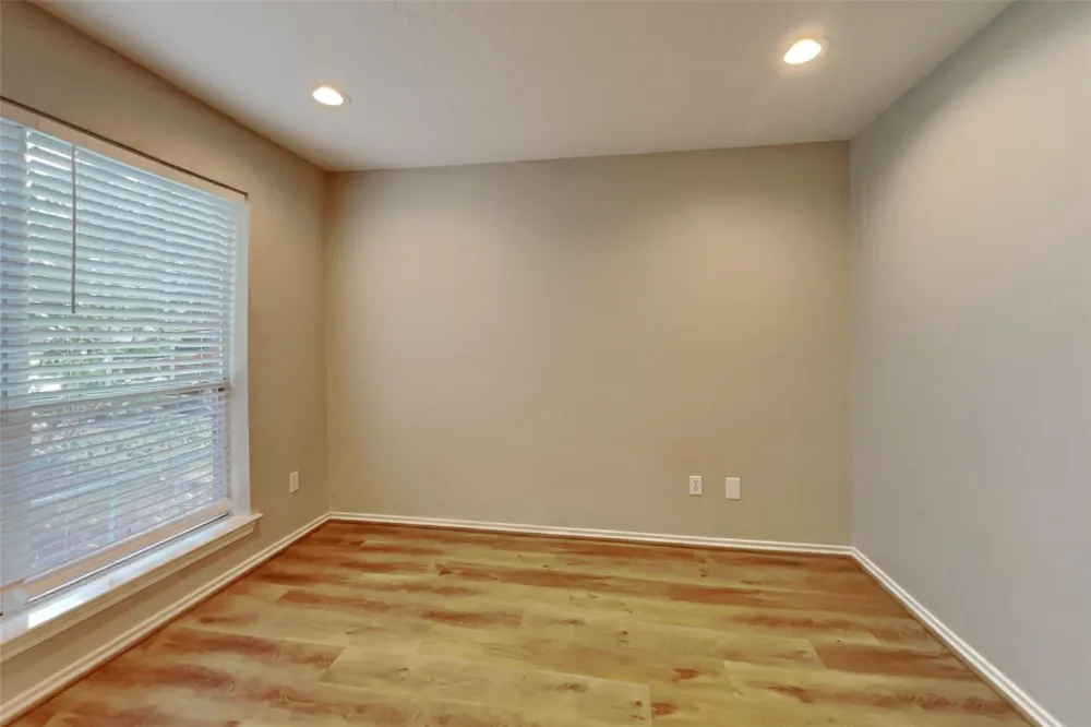 22076 Knights Cove Drive Kingwood, TX 77339