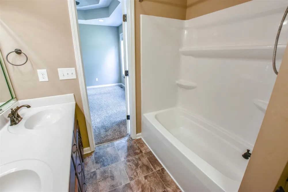 3627 Fox Tail Drive Clarksville, TN 37040