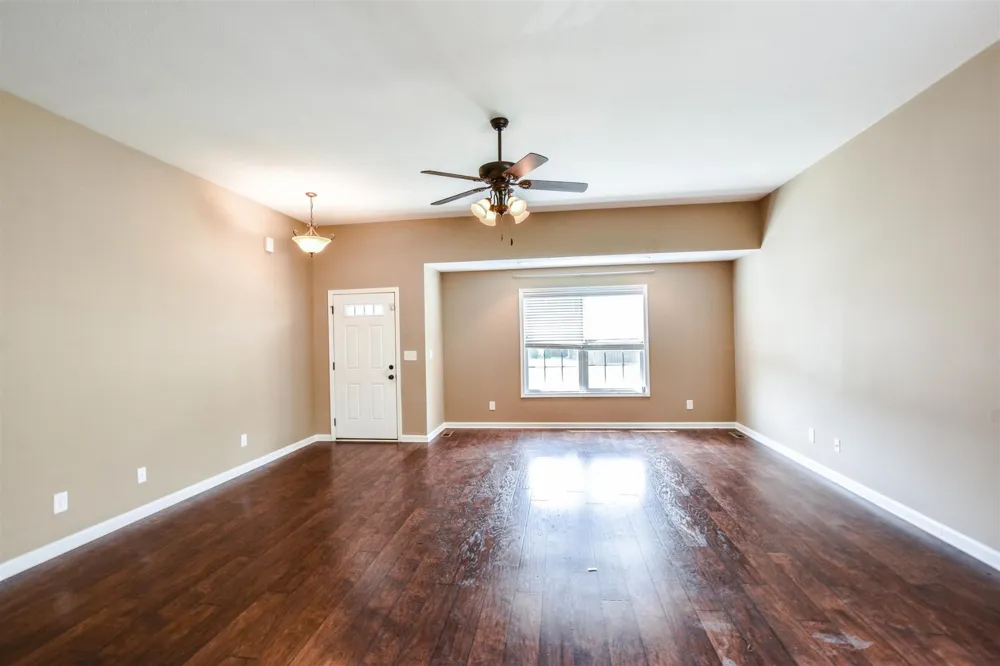 3627 Fox Tail Drive Clarksville, TN 37040