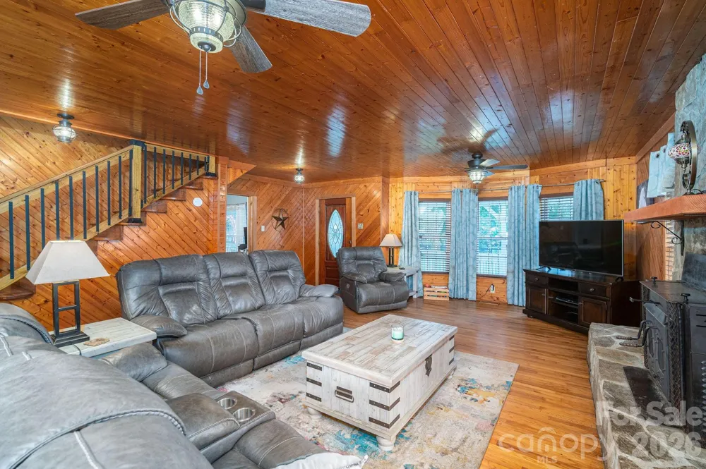 744 S Grove Street Extension Lincolnton, NC 28092