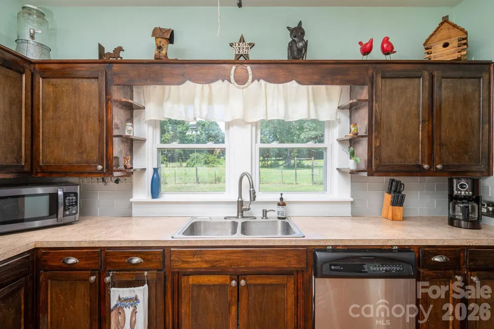 744 S Grove Street Extension Lincolnton, NC 28092