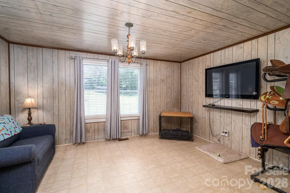 744 S Grove Street Extension Lincolnton, NC 28092