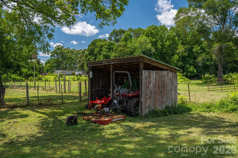 744 S Grove Street Extension Lincolnton, NC 28092