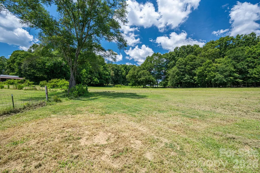 744 S Grove Street Extension Lincolnton, NC 28092
