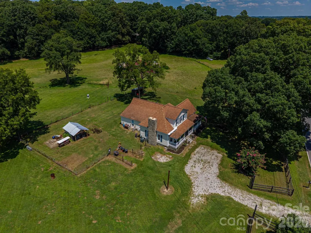 744 S Grove Street Extension Lincolnton, NC 28092