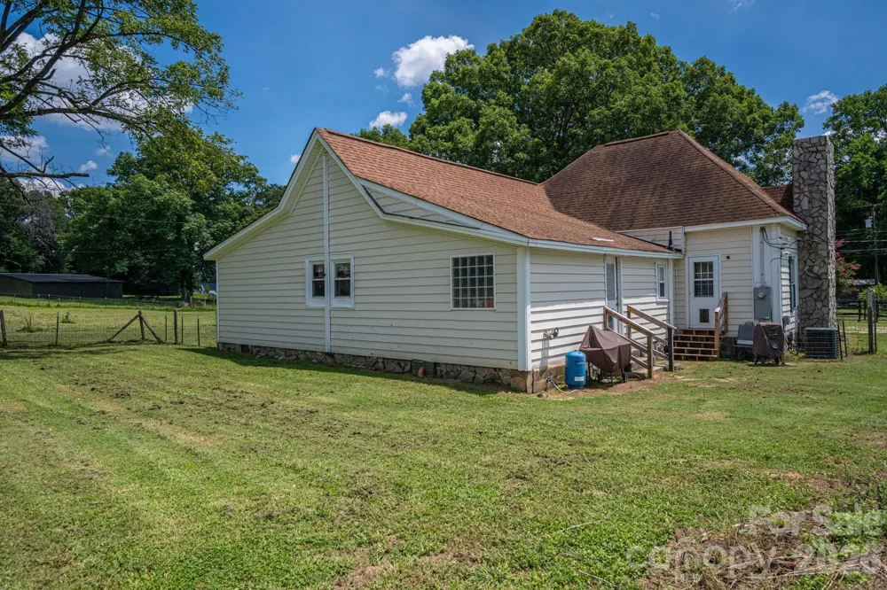 744 S Grove Street Extension Lincolnton, NC 28092