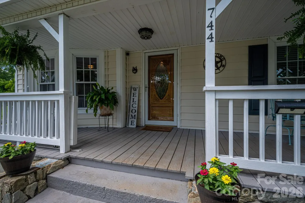 744 S Grove Street Extension Lincolnton, NC 28092