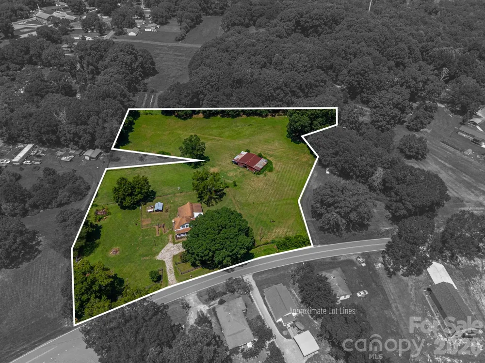 744 S Grove Street Extension Lincolnton, NC 28092