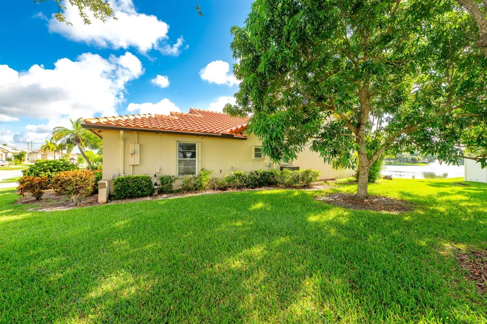 3973 SUMMER CHASE COURT Lake Worth, FL 33467