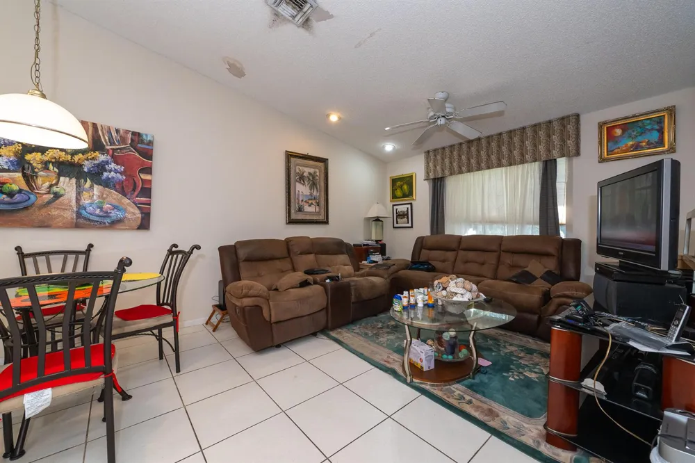 3973 SUMMER CHASE COURT Lake Worth, FL 33467