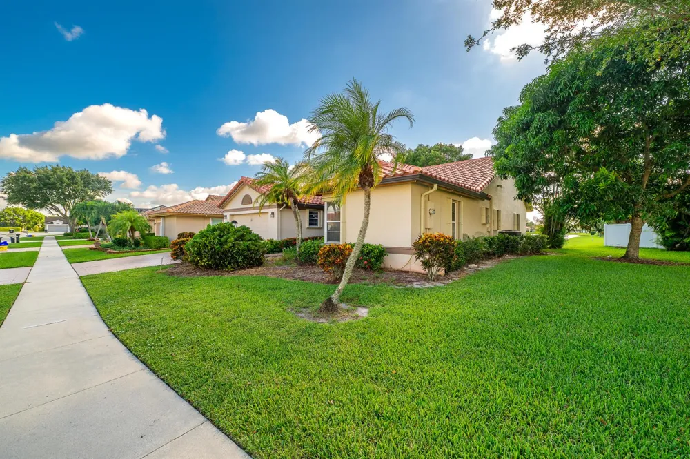 3973 SUMMER CHASE COURT Lake Worth, FL 33467