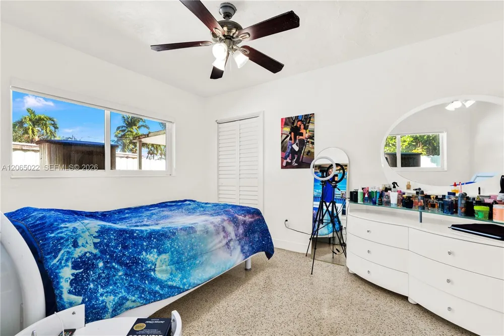 10100 Nicaragua Dr Cutler Bay, FL 33189