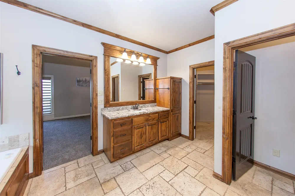 211 E 127th Street S Jenks, OK 74037