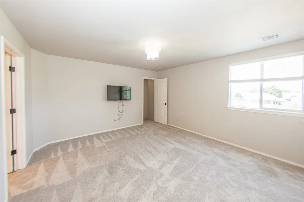 211 E 127th Street S Jenks, OK 74037