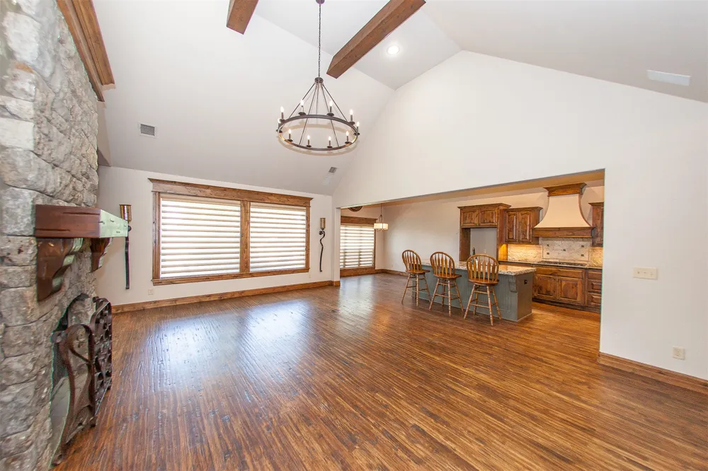 211 E 127th Street S Jenks, OK 74037