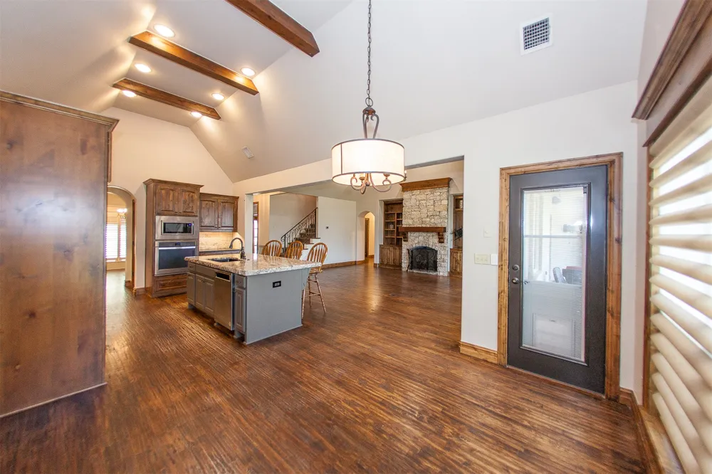 211 E 127th Street S Jenks, OK 74037