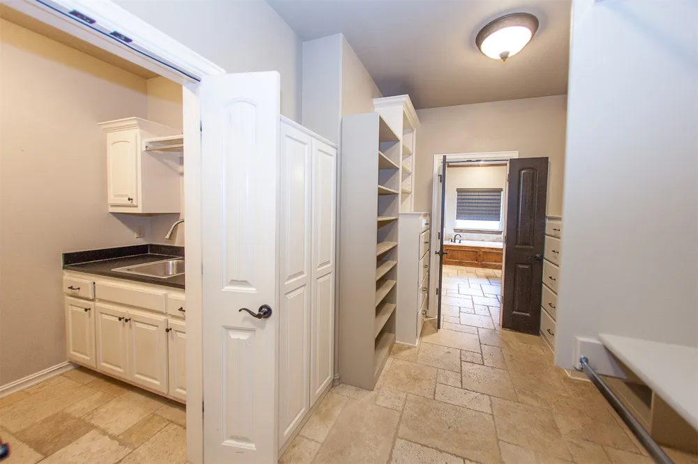 211 E 127th Street S Jenks, OK 74037