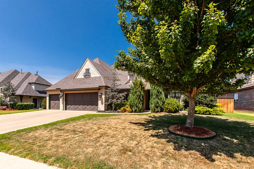 211 E 127th Street S Jenks, OK 74037