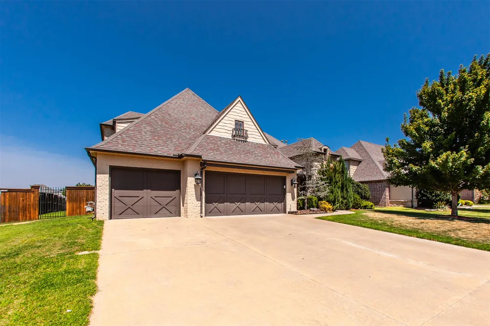 211 E 127th Street S Jenks, OK 74037