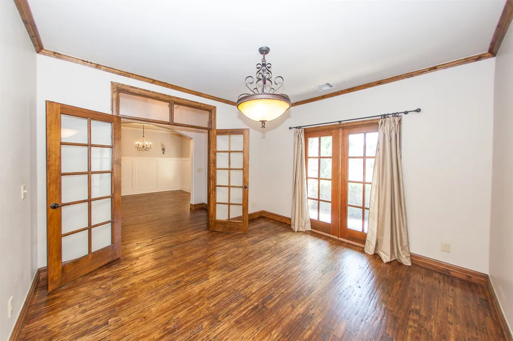211 E 127th Street S Jenks, OK 74037