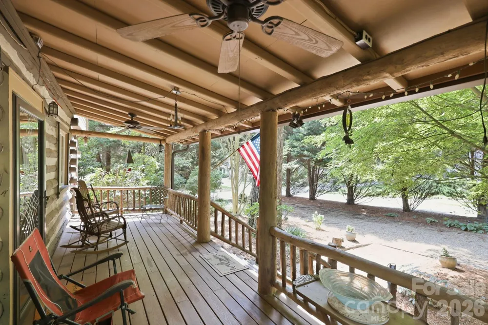 1925 Laurel Park Highway Hendersonville, NC 28739