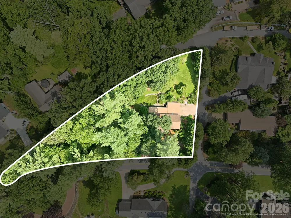 1925 Laurel Park Highway Hendersonville, NC 28739