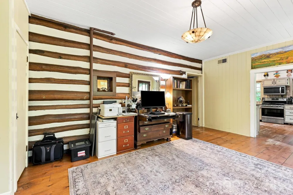 1925 Laurel Park Highway Hendersonville, NC 28739
