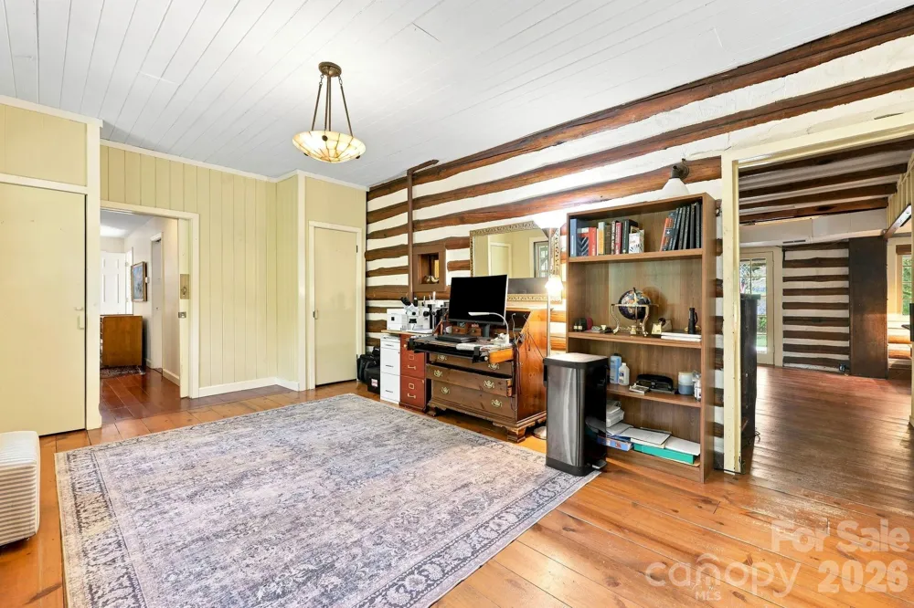 1925 Laurel Park Highway Hendersonville, NC 28739