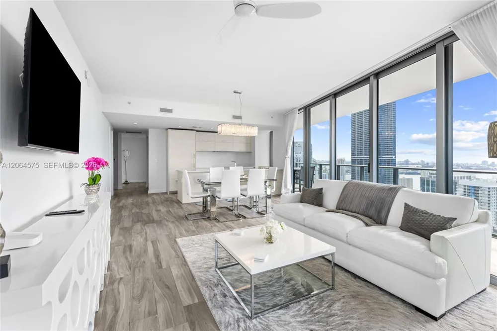 1300 S Miami Ave #4505 Miami, FL 33130
