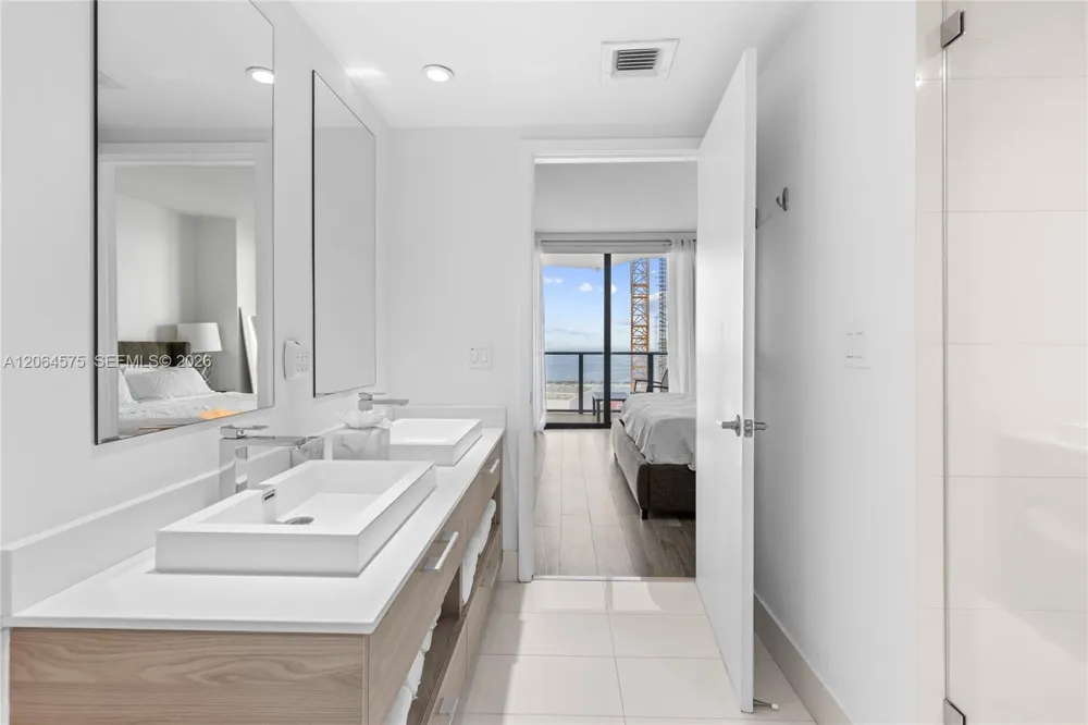 1300 S Miami Ave #4505 Miami, FL 33130